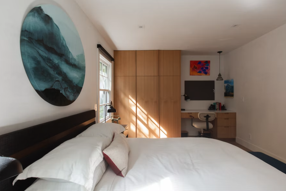 Honeysuckle House - Image 34